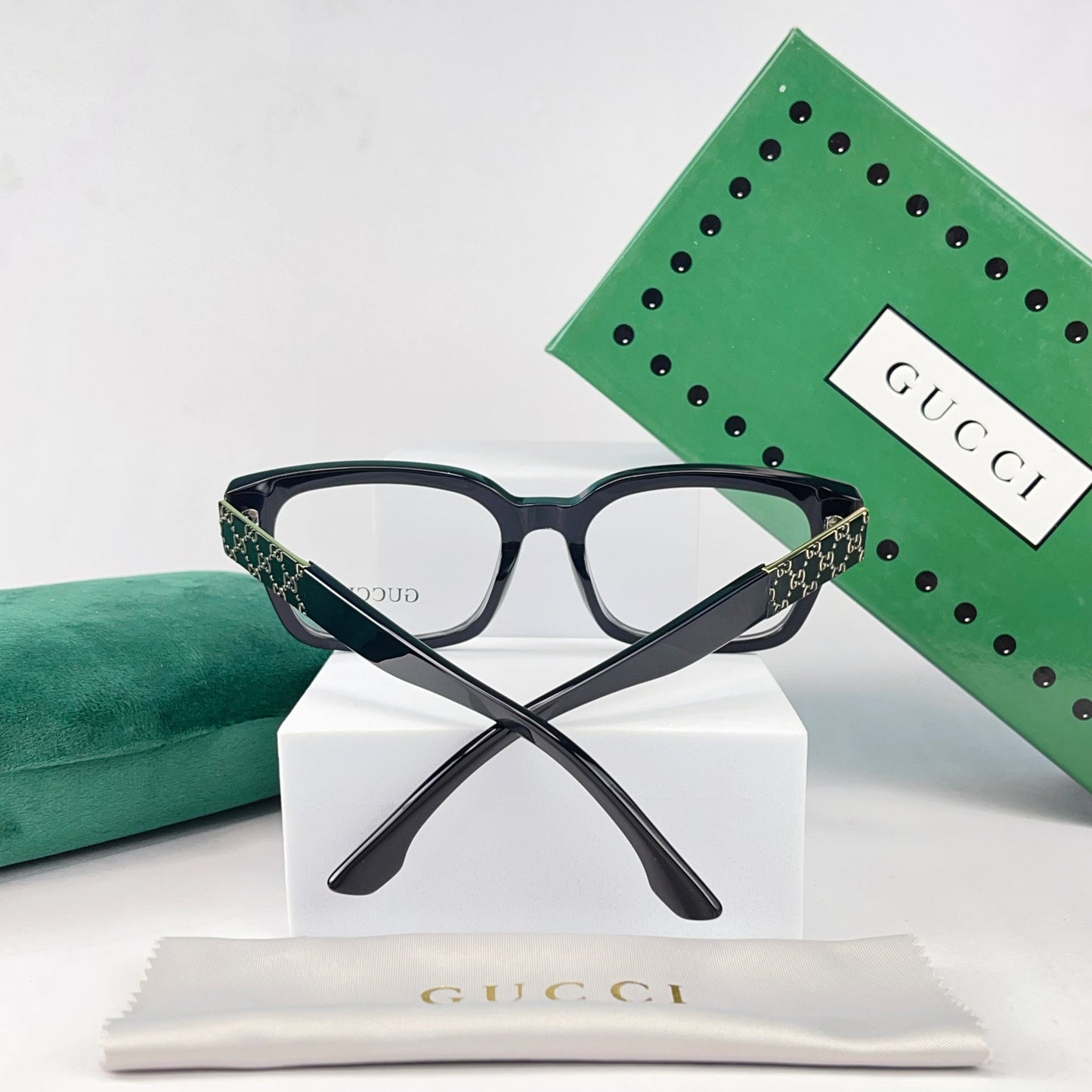 GUCCI EYEWEAR