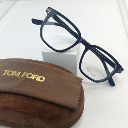 TOMFORD EYEGLASS