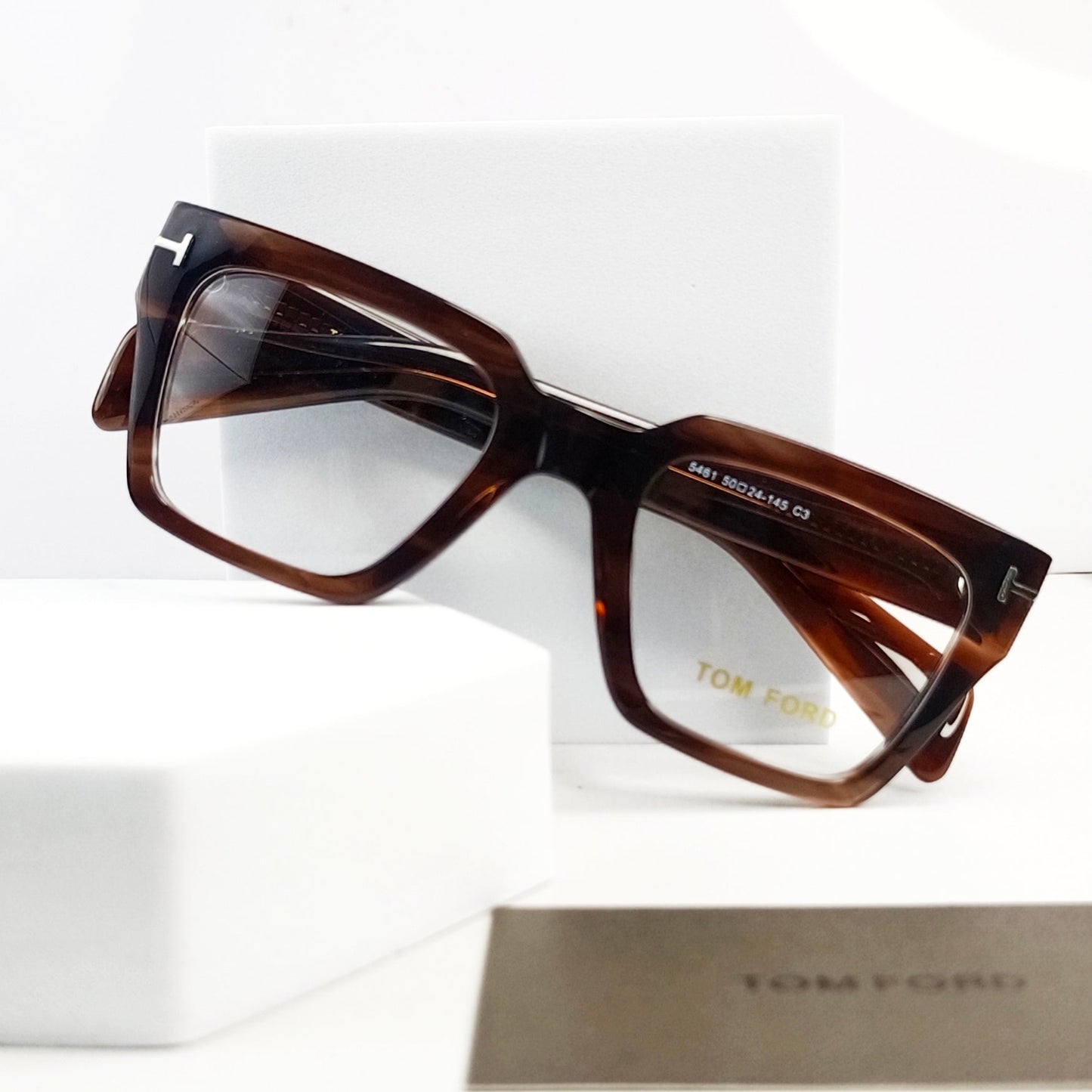 TOMFORD TF5461