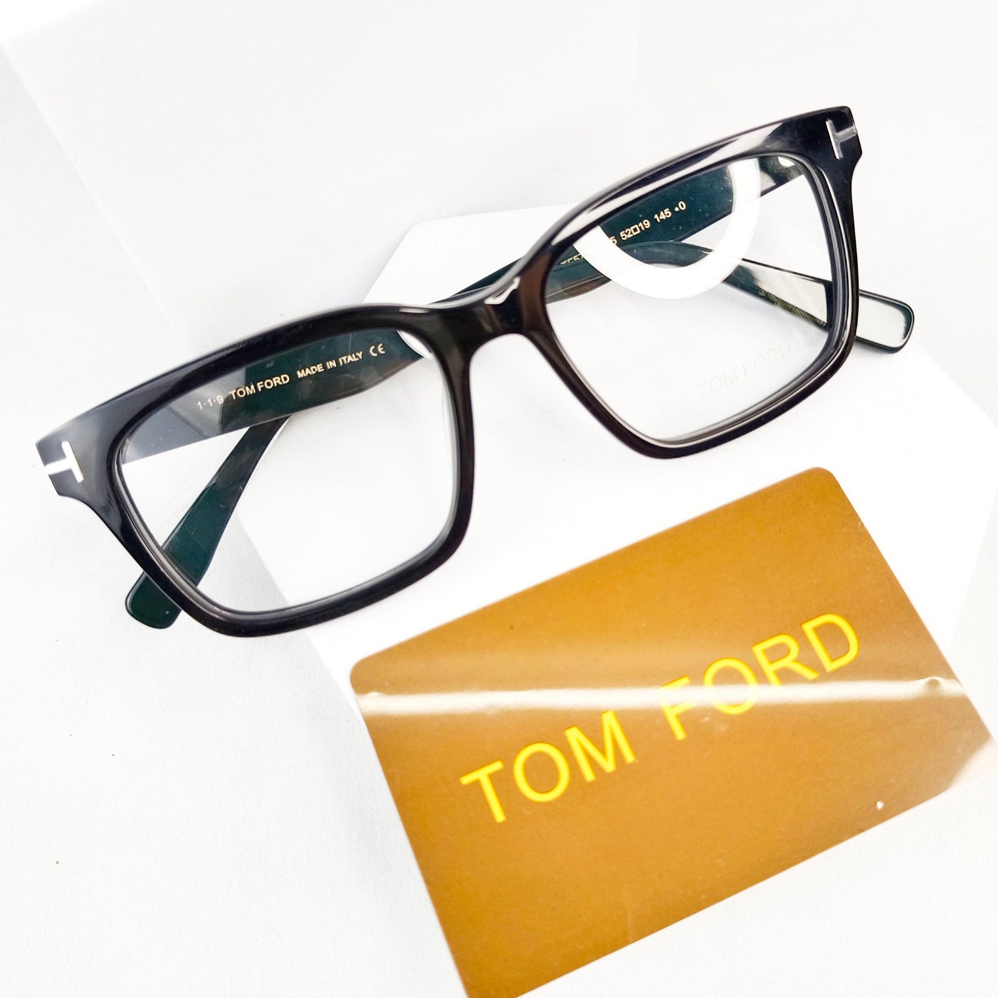 TOMFORD TF5715