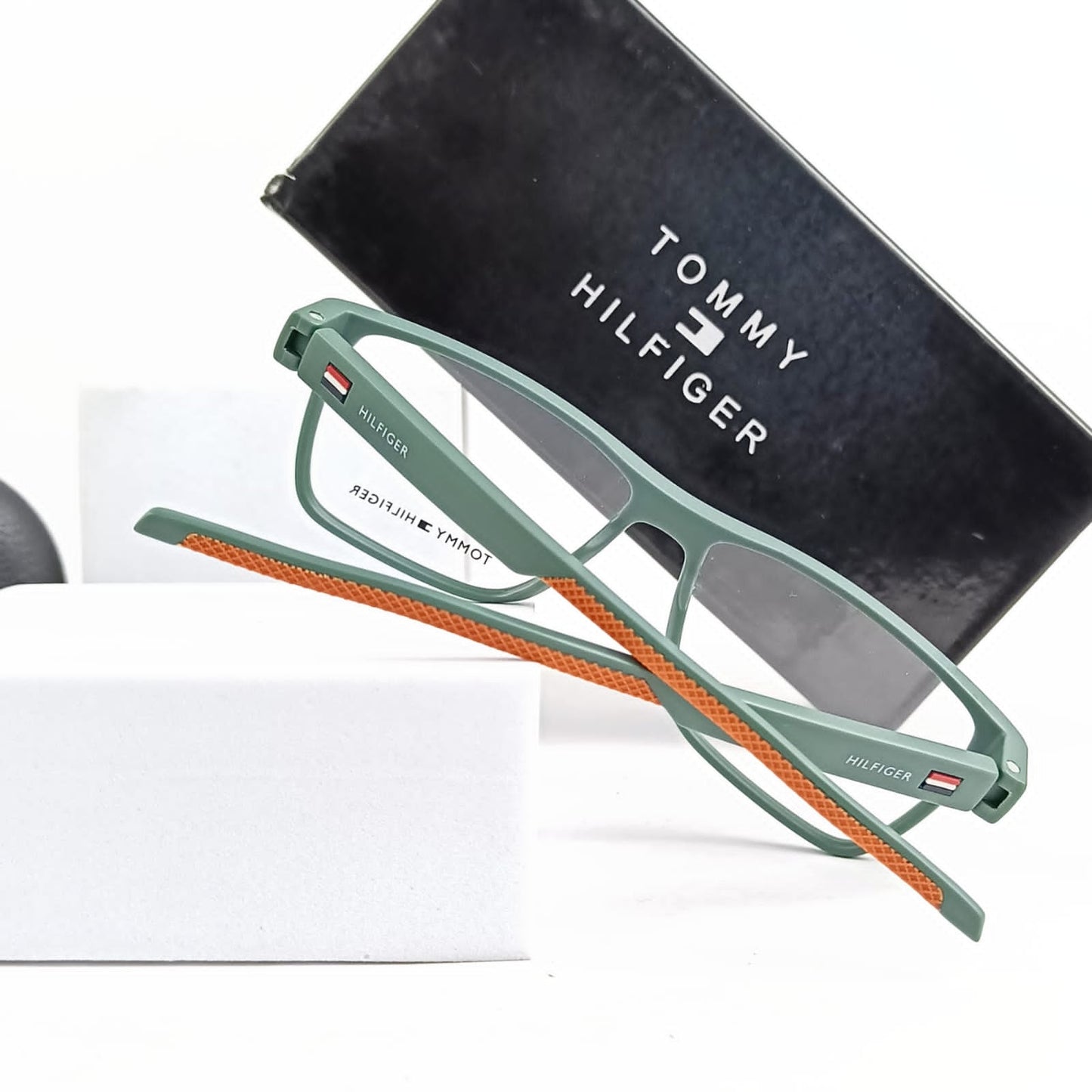 TOMMY HILFIGER EYEWEAR