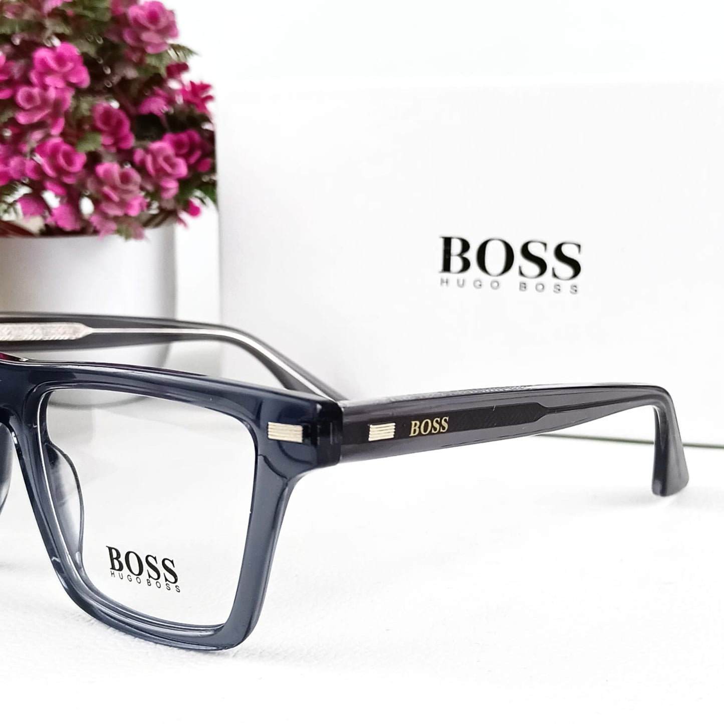 BOSS EYEWEAR