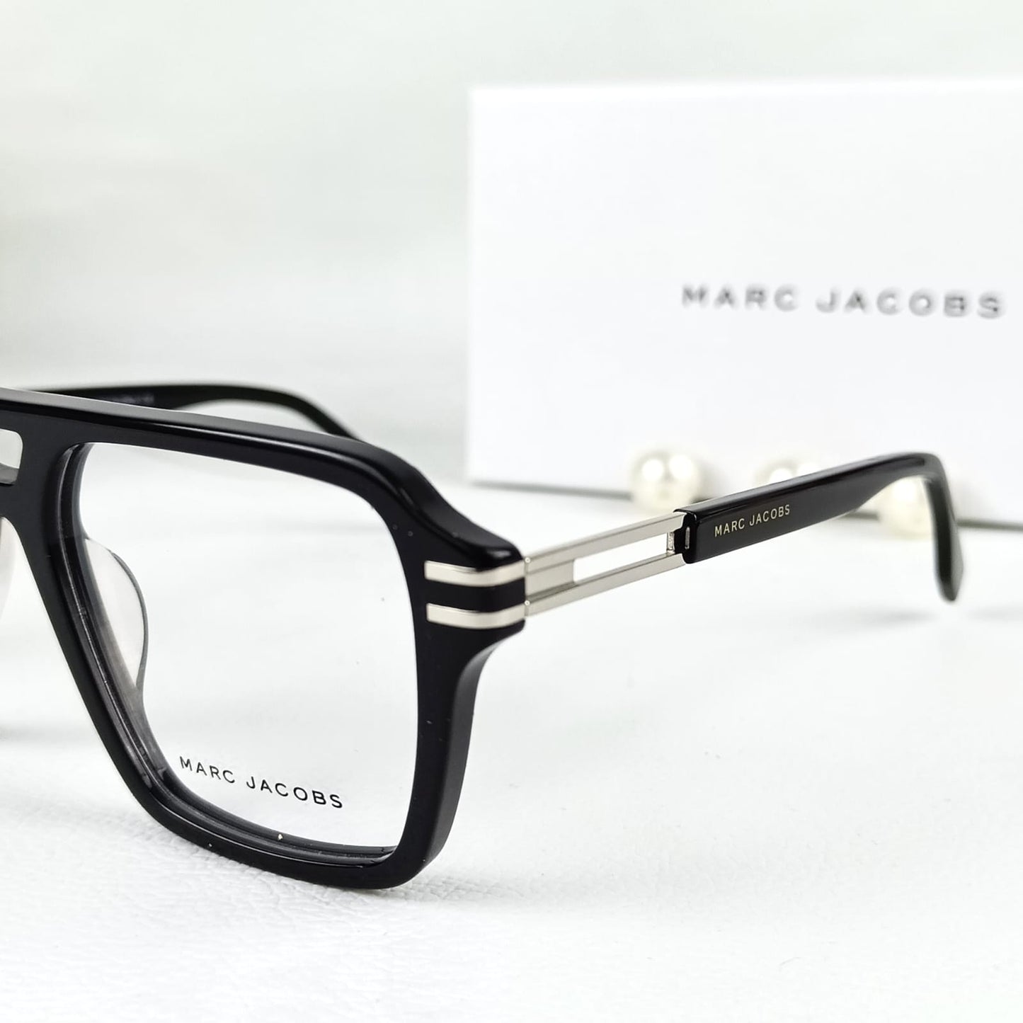 MARC JACOBS EYEWEAR