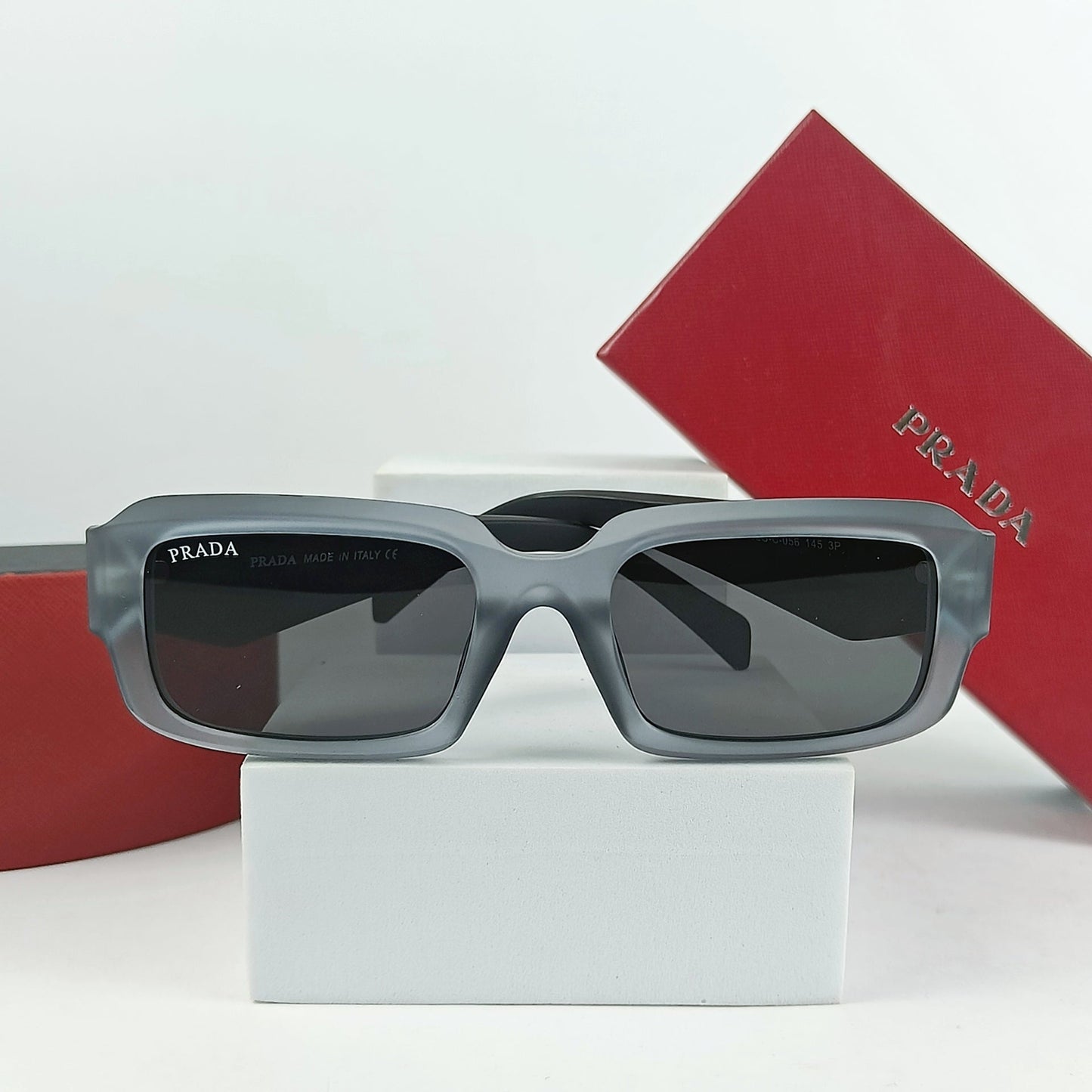 PRADA SUNGLASS